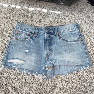 Blue Jean Levi shorts